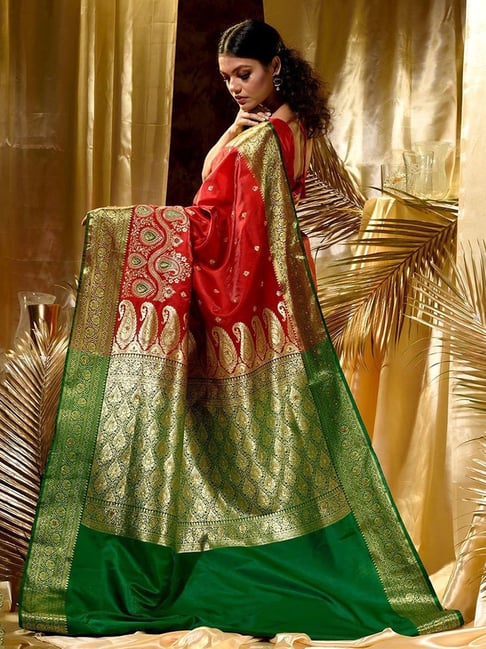 MugdhaArtStudio - Red Kanchi pattu saree with the green border is an  authentic symbol of tradition and celebration. Get the perfect bridal look  with an all-over silver zari work and gold Kanchi