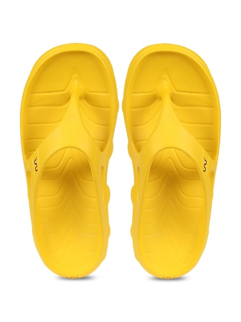 Yellow flip flops mens new arrivals