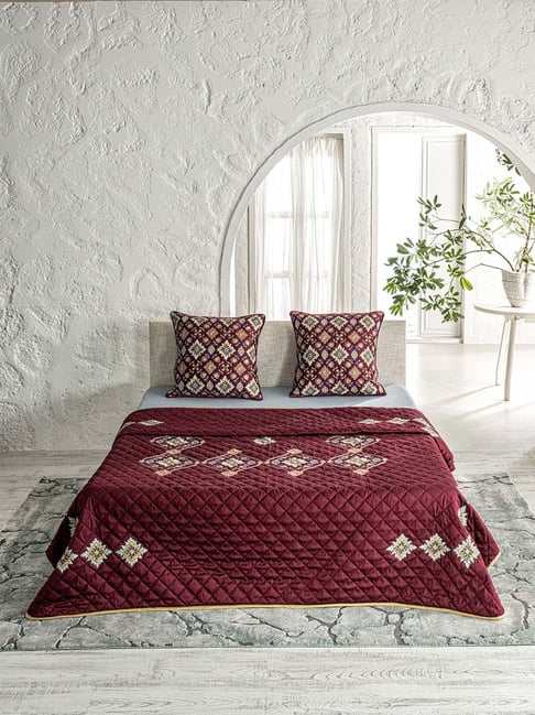 DDECOR Live beautiful Geometric Persia Wine 210 TC Cotton Comforters - Set of 5