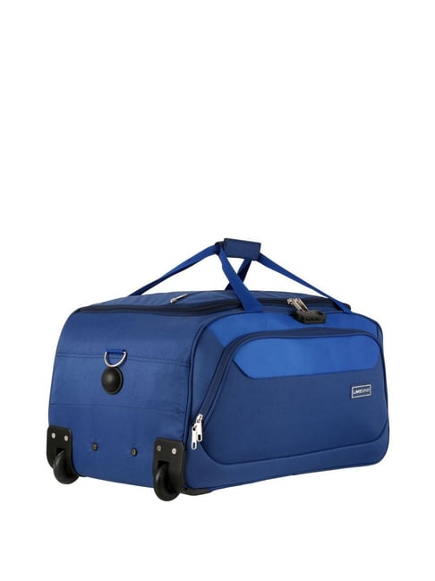 American tourister amt apex 2025 duffle bag