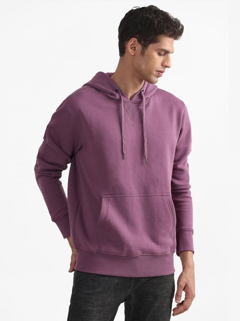 purple sweatshirts