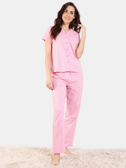 Buy online Quirky Printed Nightwear Pajama Set from sleepwear for