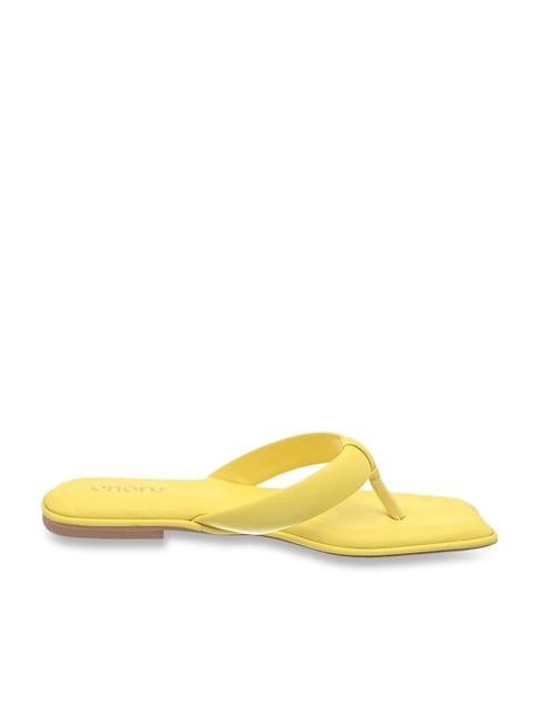 Yellow store thong sandals