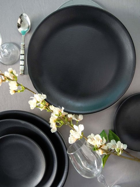 Servewell Black Melamine Buffet Dinner Plates - Set of 6-picture-41