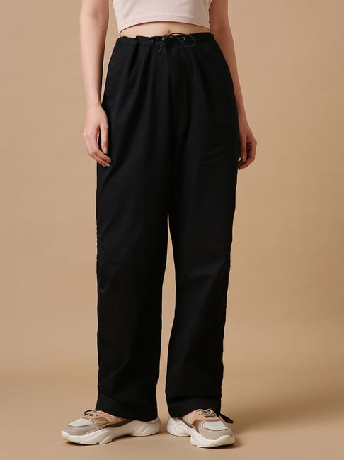 Buy Bewakoof Black Relaxed Fit Mid Rise Pants for Women's Online @ Tata CLiQ
