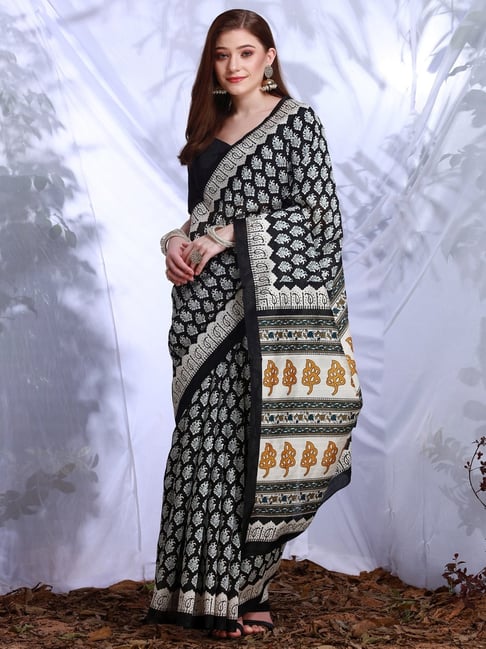 Stunning Digital Printed Sarees: Shop Online Now – Luxurion World