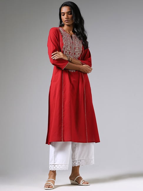 Buy Ishin Women's Cotton Red Embellished A-Line Kurta Online – ISHIN  FASHIONS