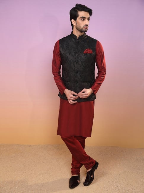 Maroon kurta with black on sale waistcoat