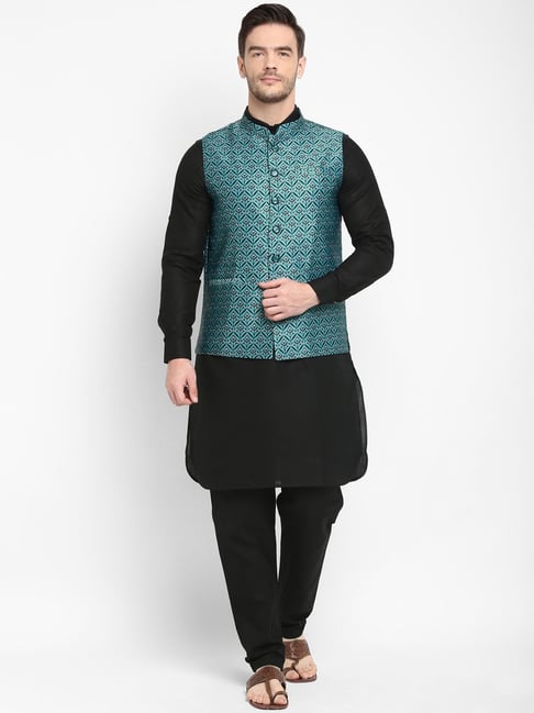 Jacket on black on sale pathani