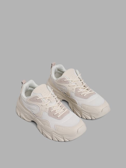 Adidas Dad Shoes outfit | White sneakers women, Adidas shoes women, Fashion  shoes