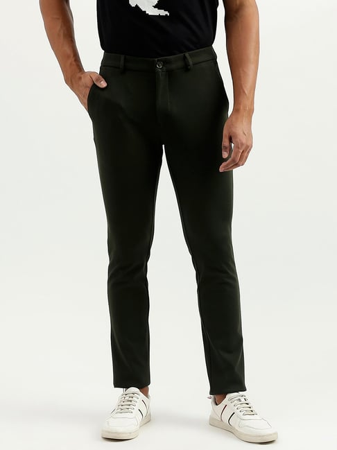 Buy UNITED COLORS OF BENETTON Men's Solid Slim Fit Trousers with Button  Closure (Size: 28)-23A4COTR8018I902 Black at Amazon.in