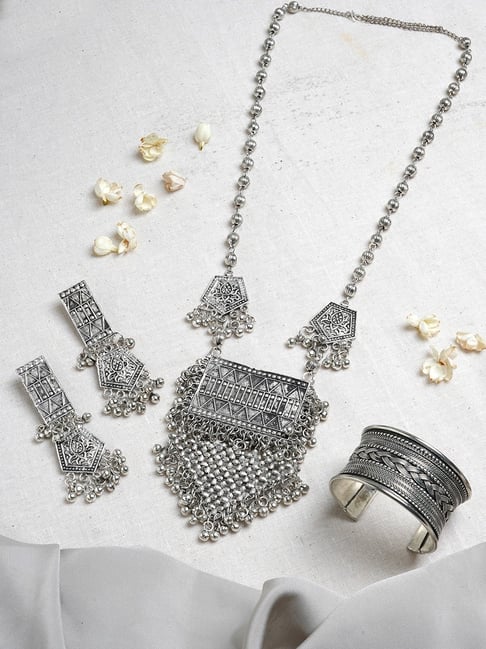 Teejh Pitara Collection Ambali Oxidized Jewellery Set-picture-48