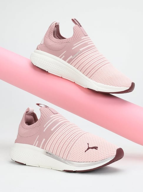 Pink puma running outlet shoes