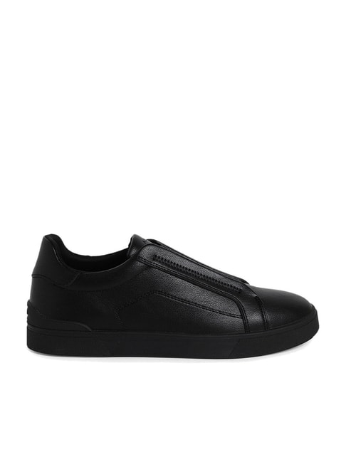 Men Plain Black Sneakers, Shoe Type: Casual Sneaker Shoes, Material: PU at  Rs 310/pair in Agra