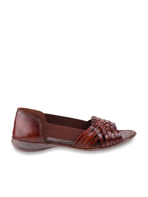 Buy Catwalk Women Red & Gold Toned Beaded Sandals - Flats for Women 239510  | Myntra