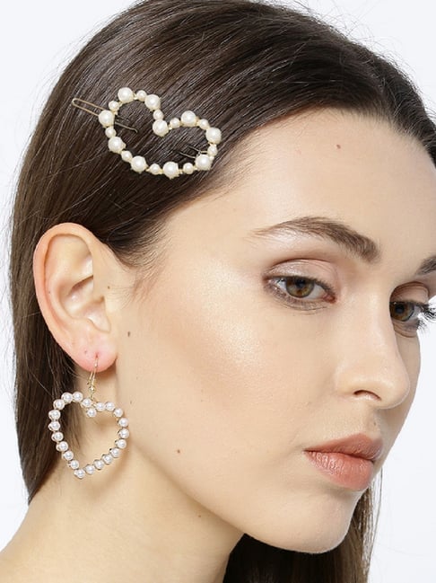 Buy Oomph White Jewellery Set for Women Online At Best Price