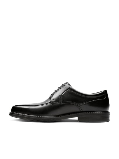 Buy Clarks Men s Ipswich Apron II Black Derby Shoes for Men at Best Price Tata CLiQ