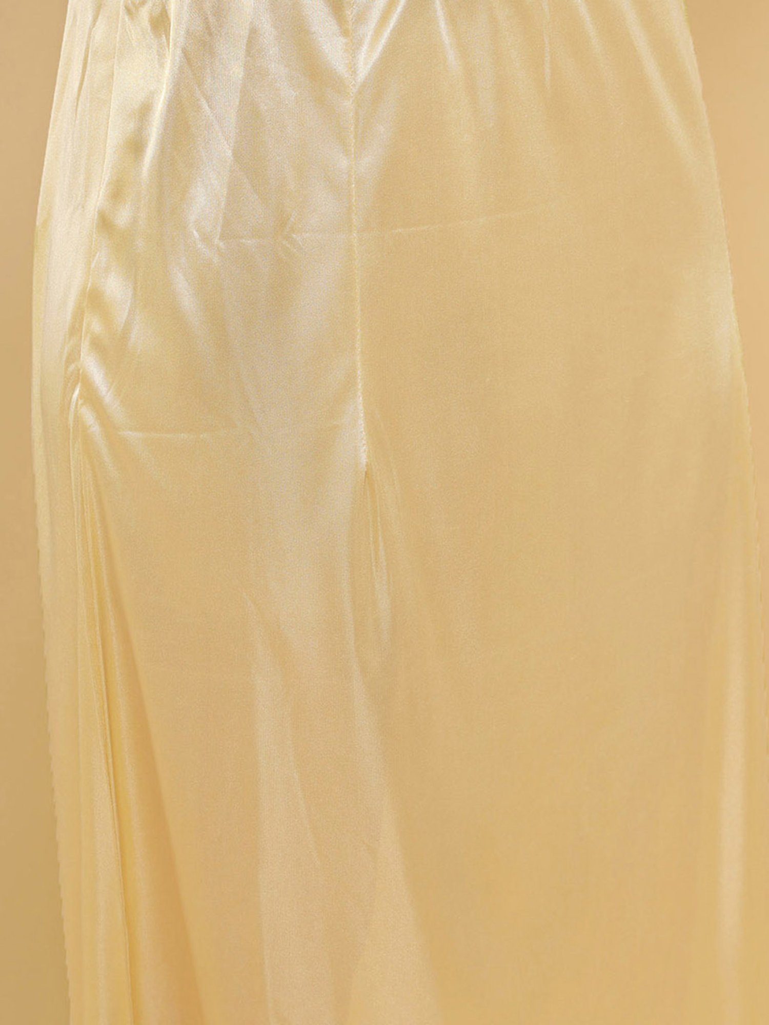 Ms.Lingies Yellow Plain Saree Shapewear