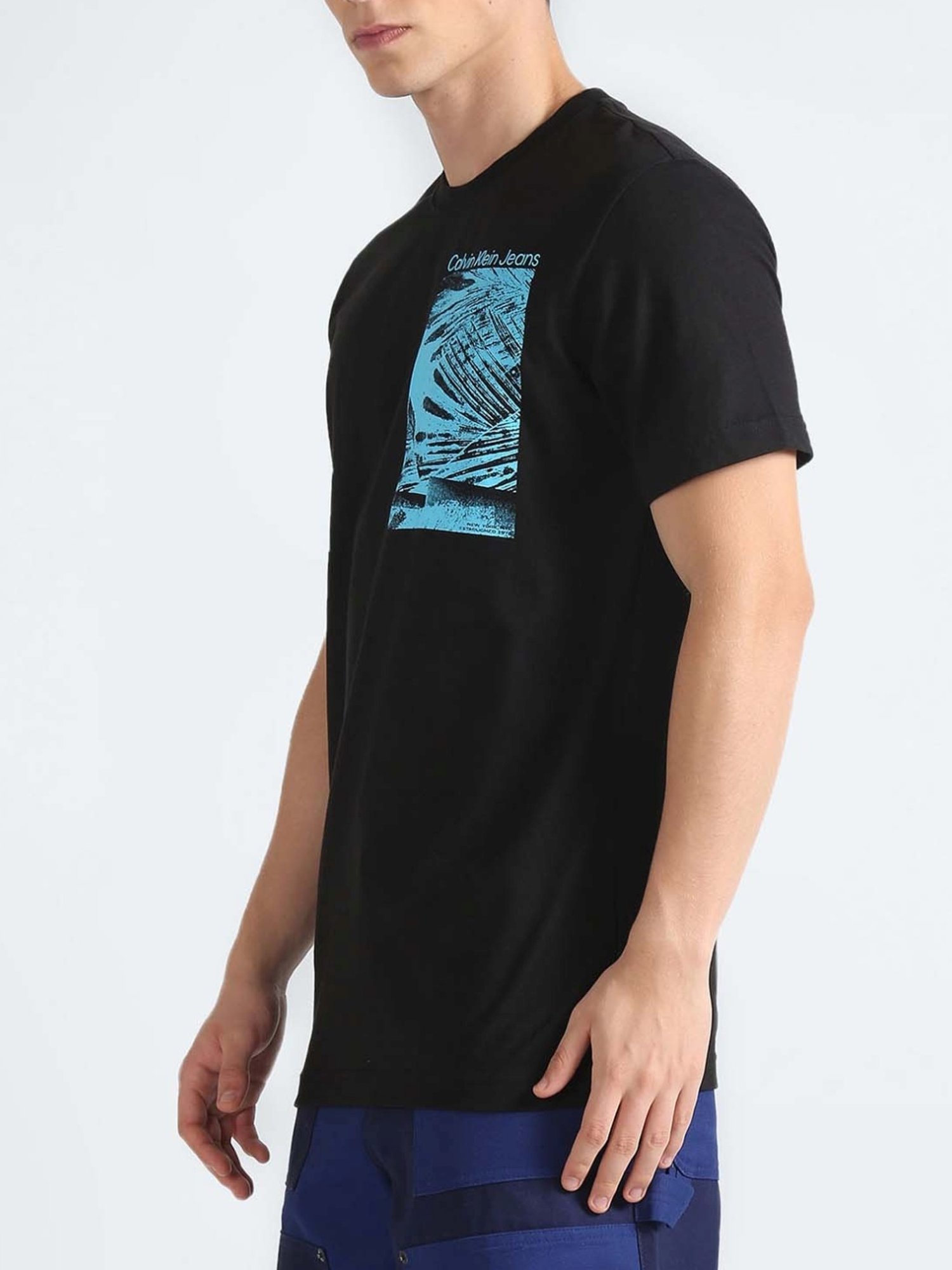 Buy Calvin Klein Jeans Black Cotton Regular Fit T-Shirt for Mens Online @  Tata CLiQ