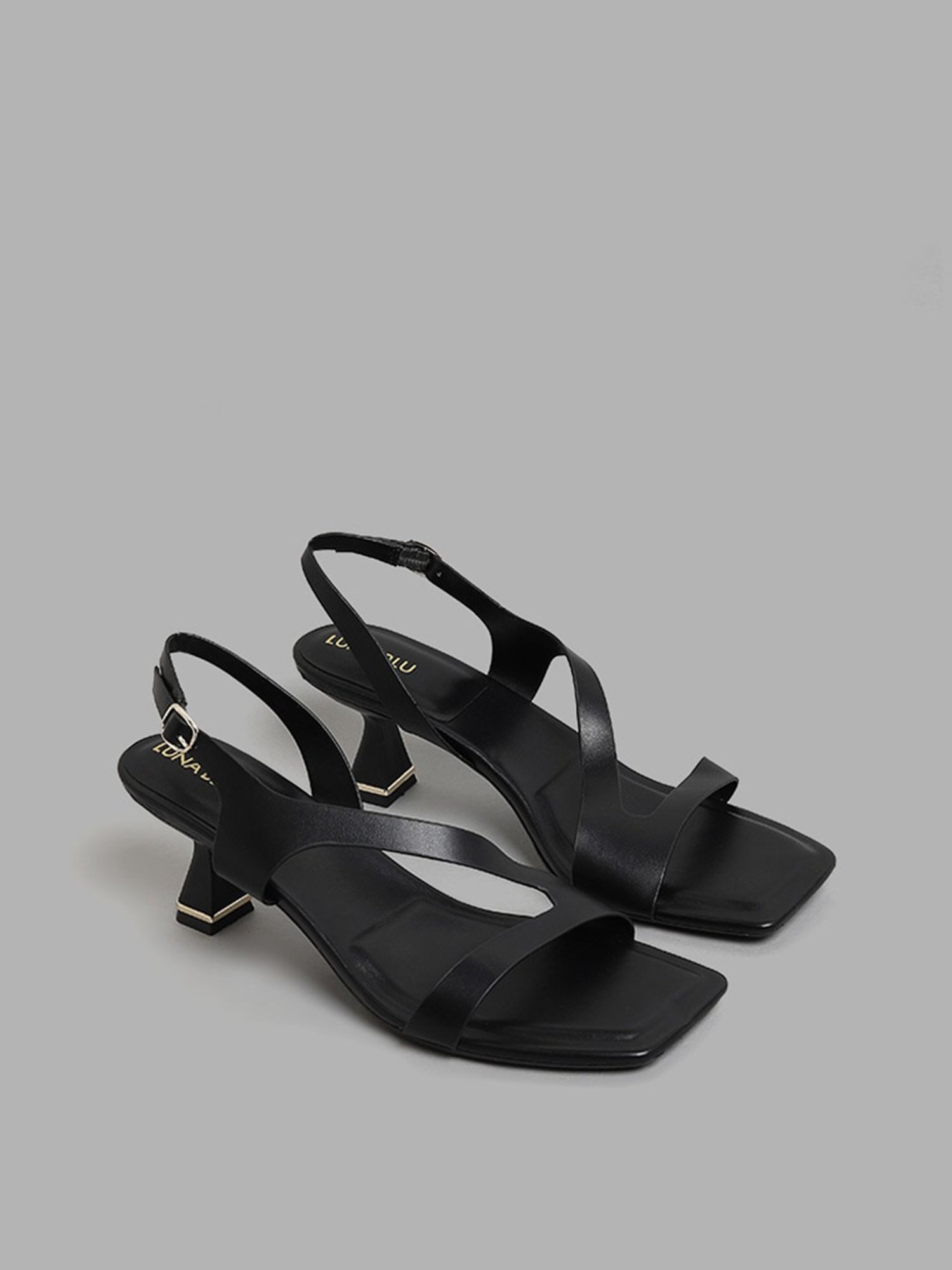 Buy Black Sling Back Flat Sandals by Sole Fry Online at Aza Fashions.