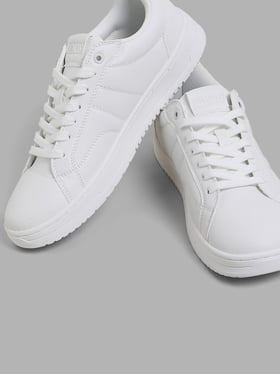 Soleplay 2024 white shoes