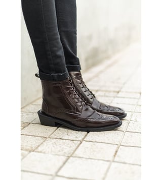 Delphine 8 2024 eye brogue boots