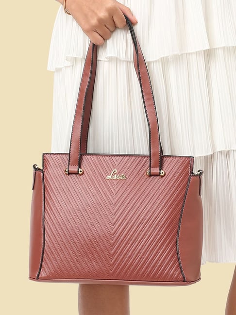 CHARLES & KEITH - With its timeless, always-stylish shape, the Alcott  shoulder bag will appeal to women of all ages and tastes. Shop now:  https://s.charleskeith.com/3xSlgiO #CharlesKeithSS22  #CharlesKeithCelebrates | Facebook