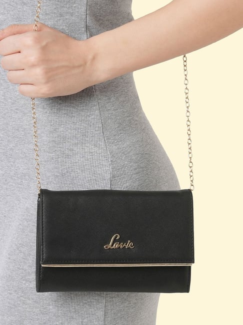 Lavie clutches new arrivals