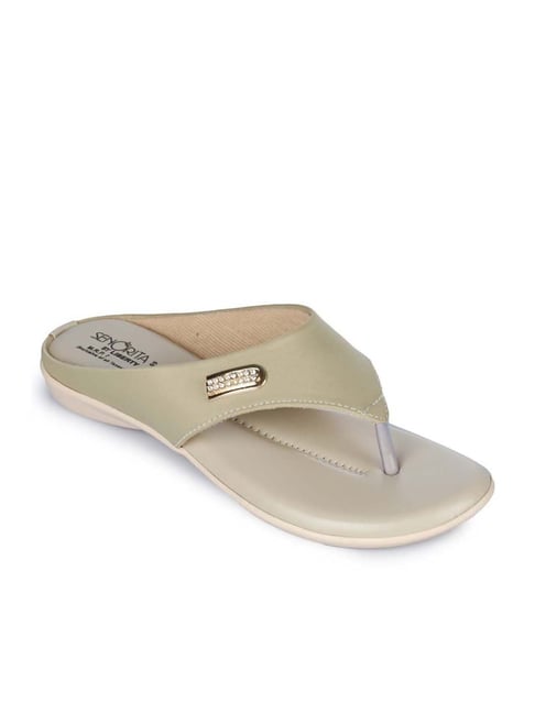 Liberty Senorita Women's D1e-1 Fashion Sandals Price in India, Full  Specifications & Offers | DTashion.com