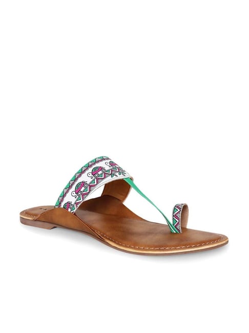 Ethnic boho style toe ring online sandals