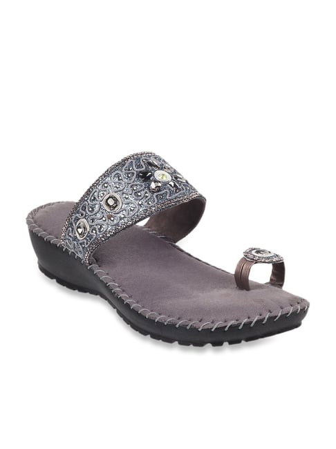 Metro Women's Gun Metal Toe Ring Wedges-picture-14