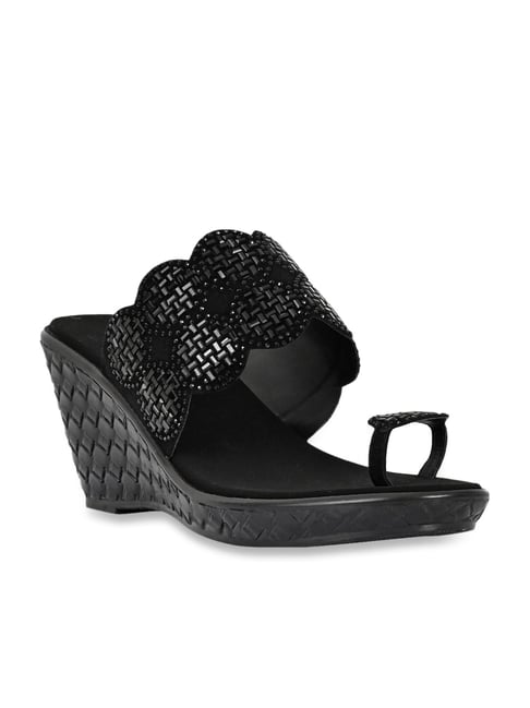 Jove Women's Black Toe Ring Wedges