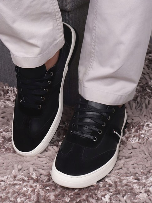 Black And White Casual Sneakers – Walk Tall