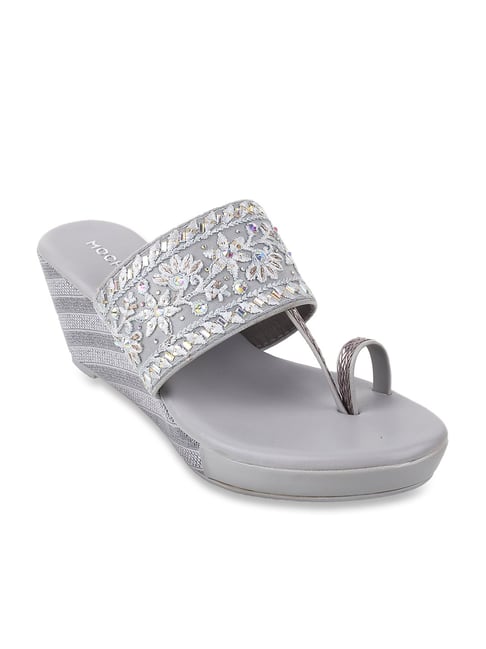 Mochi Women's Grey Toe Ring Wedges