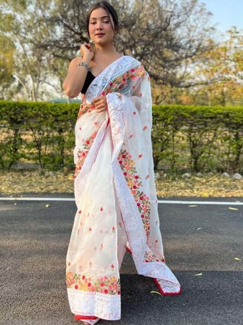 Shyama (Handwoven Silk Cotton Saree + Running Blouse Fabric)