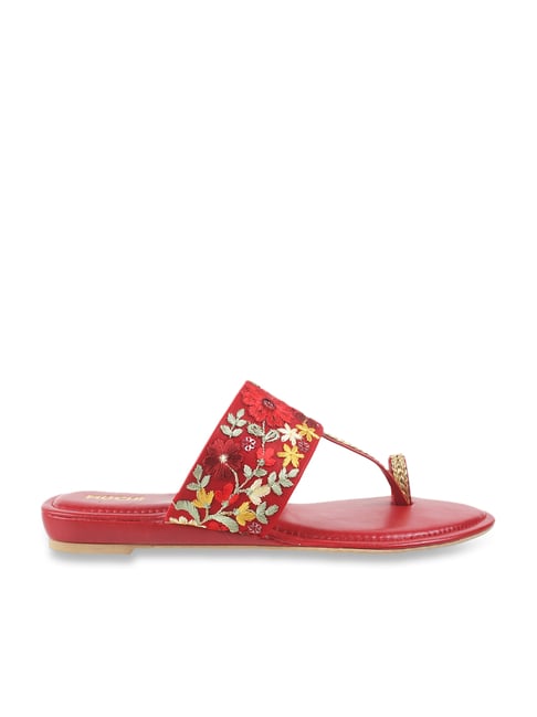 Mochi Women's Red Toe Ring Sandals-picture-33