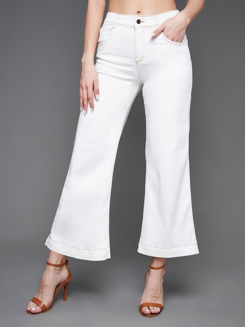WHITE RIPPED JEANS & A DENIM TOP - The Nomis Niche