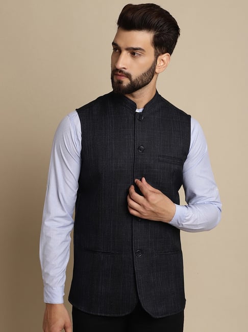 Checked nehru outlet jacket