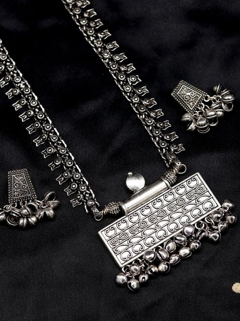 Oyekudiye Antique German Silver Necklace German Silver Earrings - Main Image