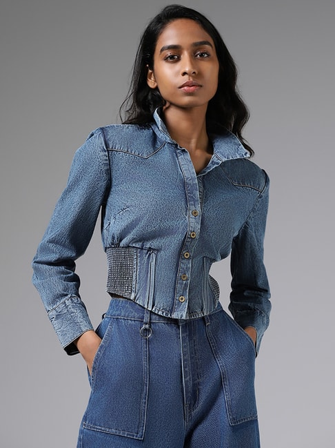 denim #jacket #with #kurti #outfit #denimjacketwithkurtioutfit what a  combination of indowestern outfits kurta … in 2024 | Stylish jeans top,  Fashion, Western wear outfits