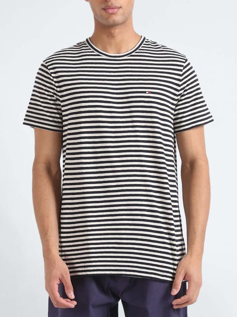 Tommy hilfiger best sale striped t shirt