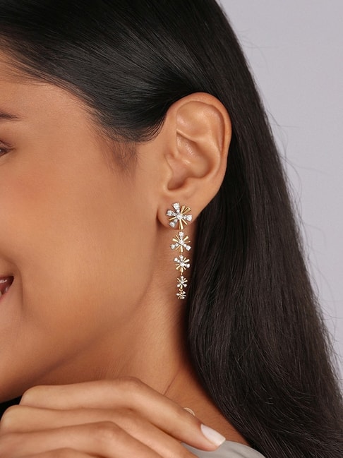 Buy Mia by Tanishq Swirls of sparkle Diamond Stud Earrrings Online At Best  Price @ Tata CLiQ