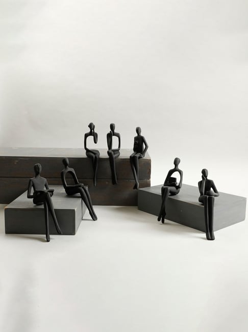 Home4U Black Resin Brie 7 Lady Set Sculpture