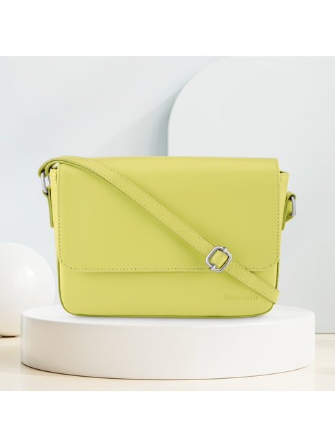 Halzan leather handbag Hermès Yellow in Leather - 29460914