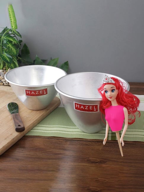 Doll cake Mold, Furniture & Home Living, Kitchenware & Tableware, Bakeware  on Carousell