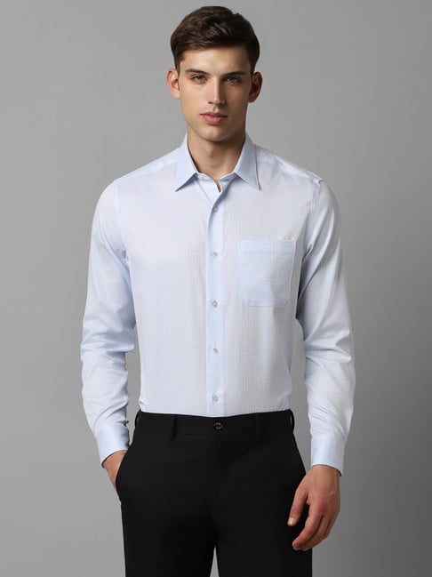 Louis Philippe Men Spread Collar Solid Cotton Casual God's & kings Shirt