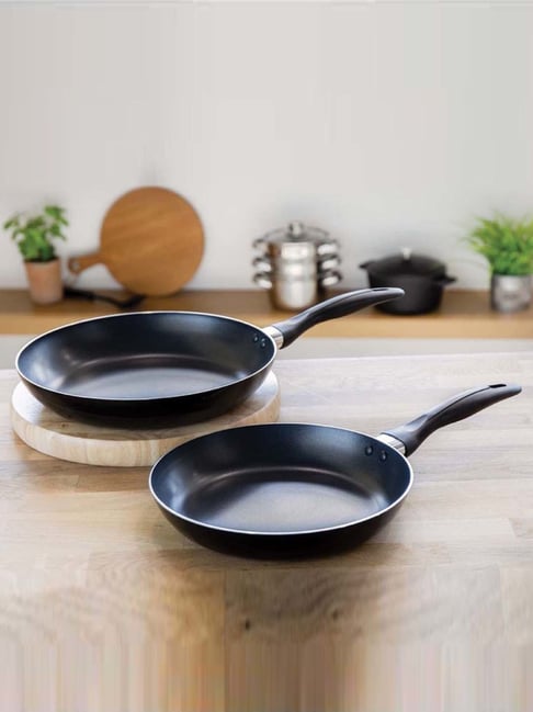KitchenCraft 2-Piece Black Medium Aluminium Non-Stick Frying Pan Set