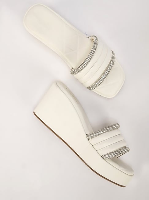 The White Pole Women's White Casual Wedges