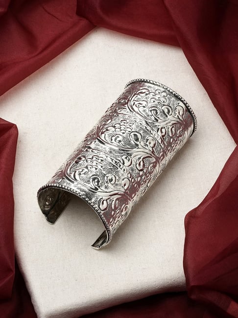 Teejh Jiza Silver Cuffs Bracelet for Women-picture-25