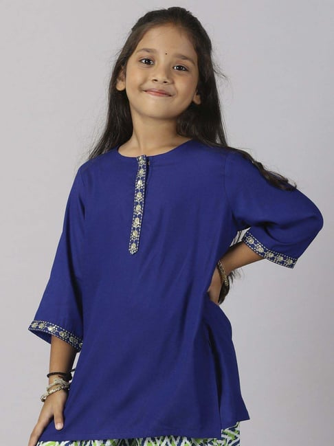 Kiddopanti Kids Royal Blue Embroidered Kurta-picture-37